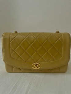 シャネル ダイアナマトラッセ ベージュ