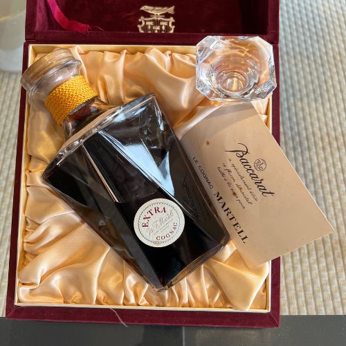 マーテルextra黄紐バカラボトル入り