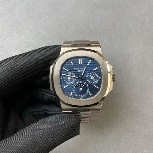 パテックフィリップ ノーチラス 5