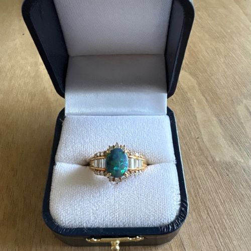 ブラックオパール