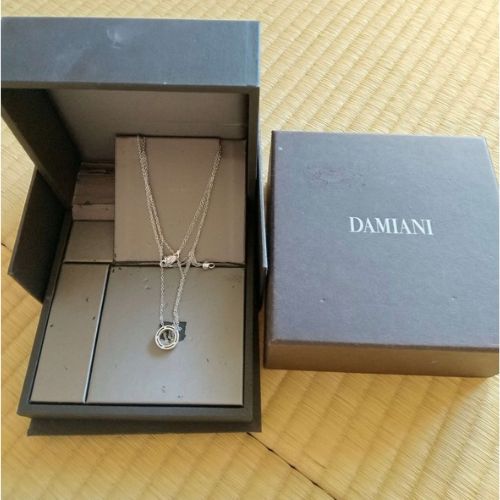ダミアーニ・ペンダント