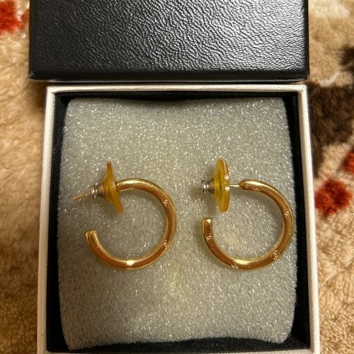 シャネルピアス