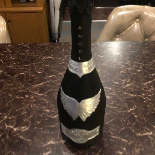 エンジェルブラック