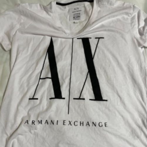 アルマーニ　Tシャツ