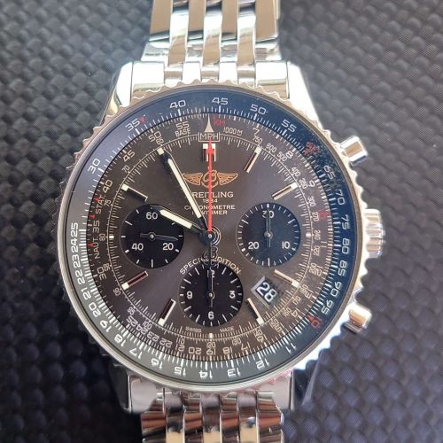 ブライトリング ナビタイマー AB0121A21B1A1