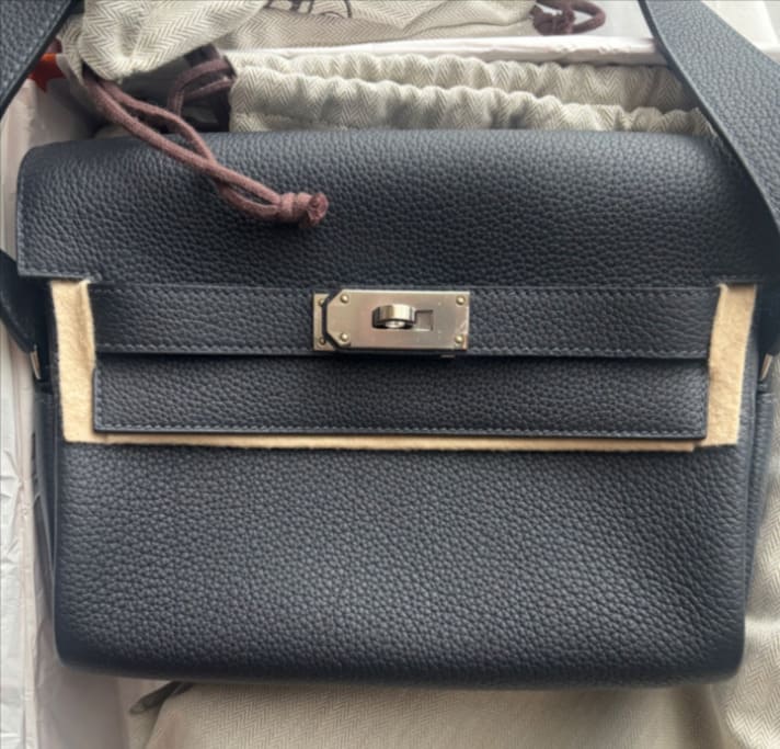 ケリーメッセンジャー 新品