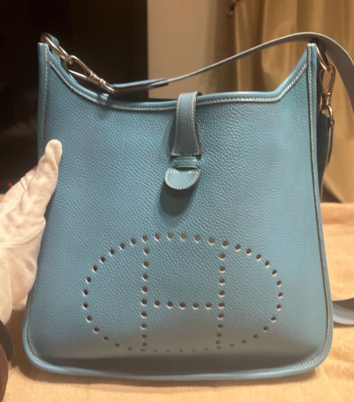 エブリン プティ