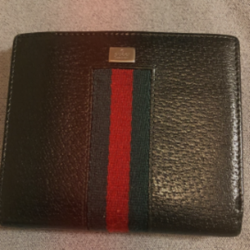 GUCCI 二つ折り財布