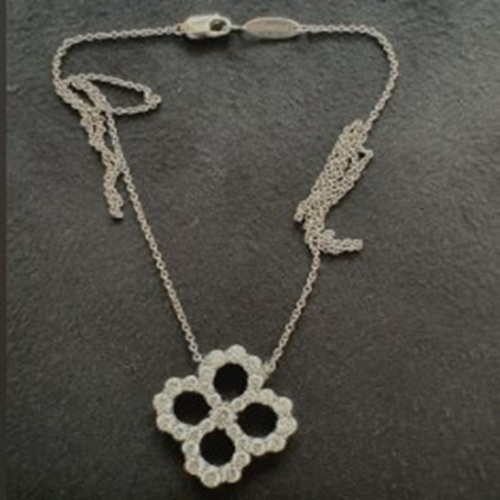 ハリーウィンストン　ループ　ネックレス