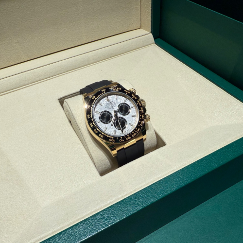 ロレックス コスモグラフデイトナ メテオライト文字盤