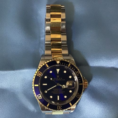 サブマリーナ　コンビニ　ブルー