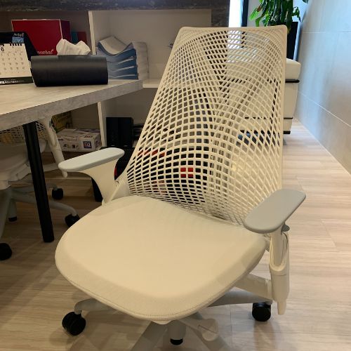 ハーマンミラー