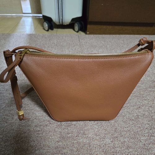 ロエベショルダーバッグ