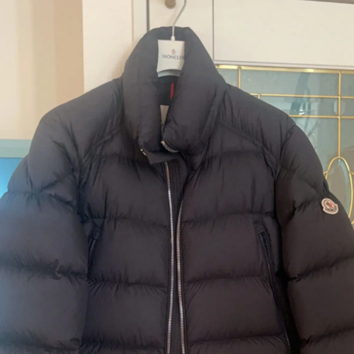 モンクレール POIRIER ダウンジャケット ブラック