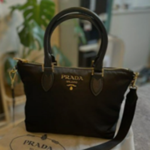 プラダ　1BA275 NERO