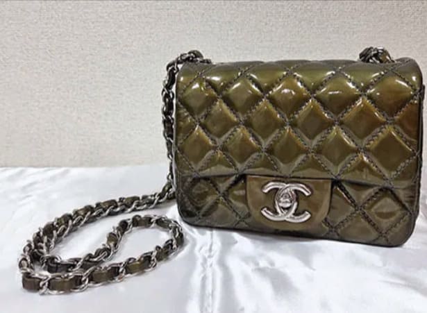 ミニマトラッセ チェーンショルダーバッグ A35200 パテント シルバー金具