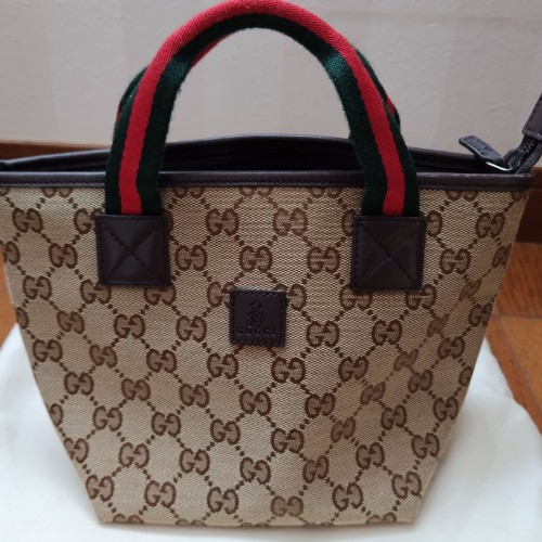 グッチ F012858934