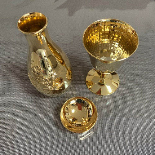 黄金和洋酒器セットの画像