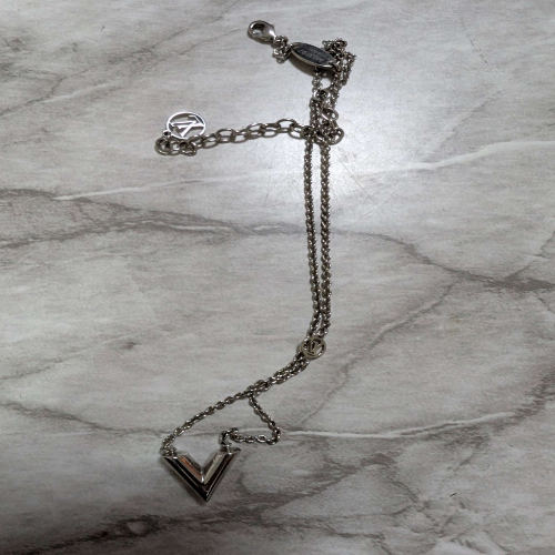 ルイ・ヴィトン シルバーネックレス