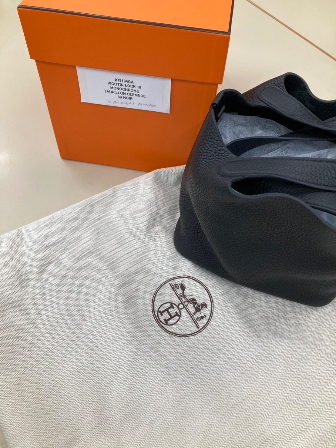 エルメス ピコタン