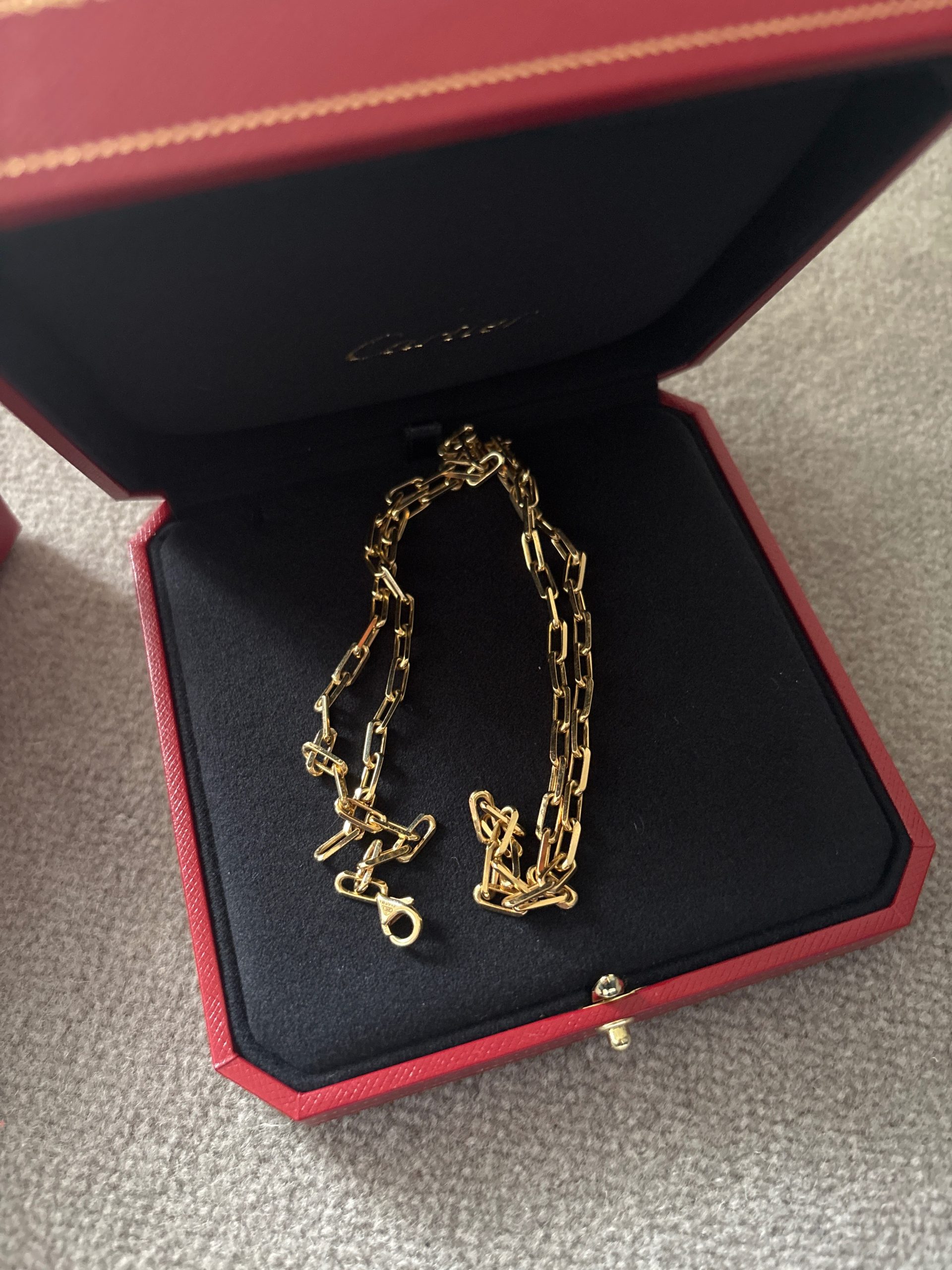 カルティエサントスネックレス