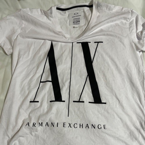 アルマーニ　Tシャツ