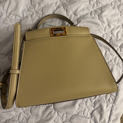 フェンディ モノグラム