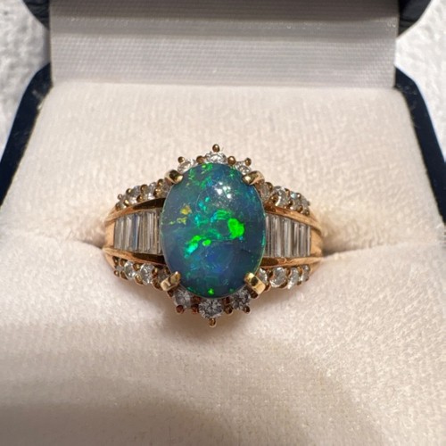 ブラックオパール