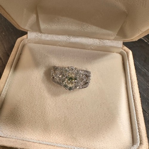 イエローダイヤリング