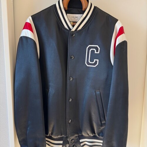 セリーヌ スタジャン