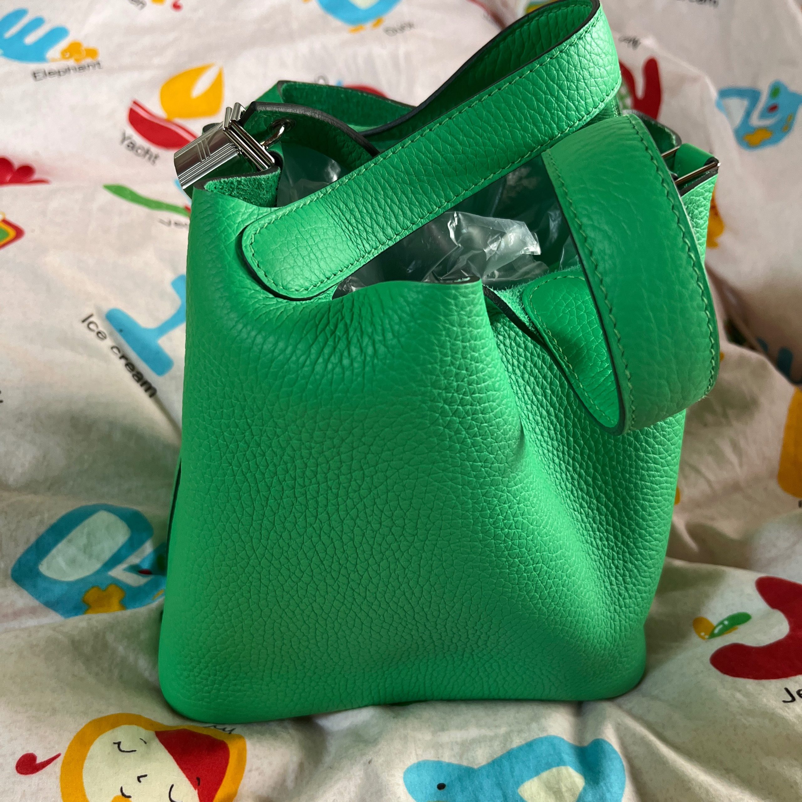 エルメス ピコタン