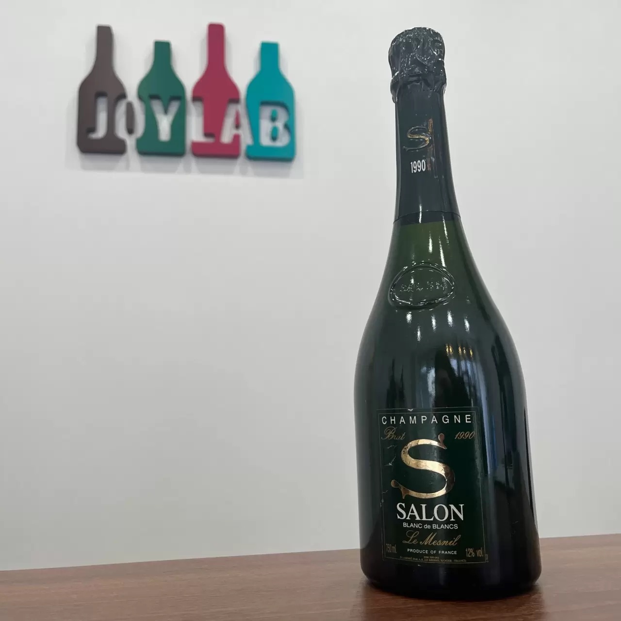 サロン 1990年の画像