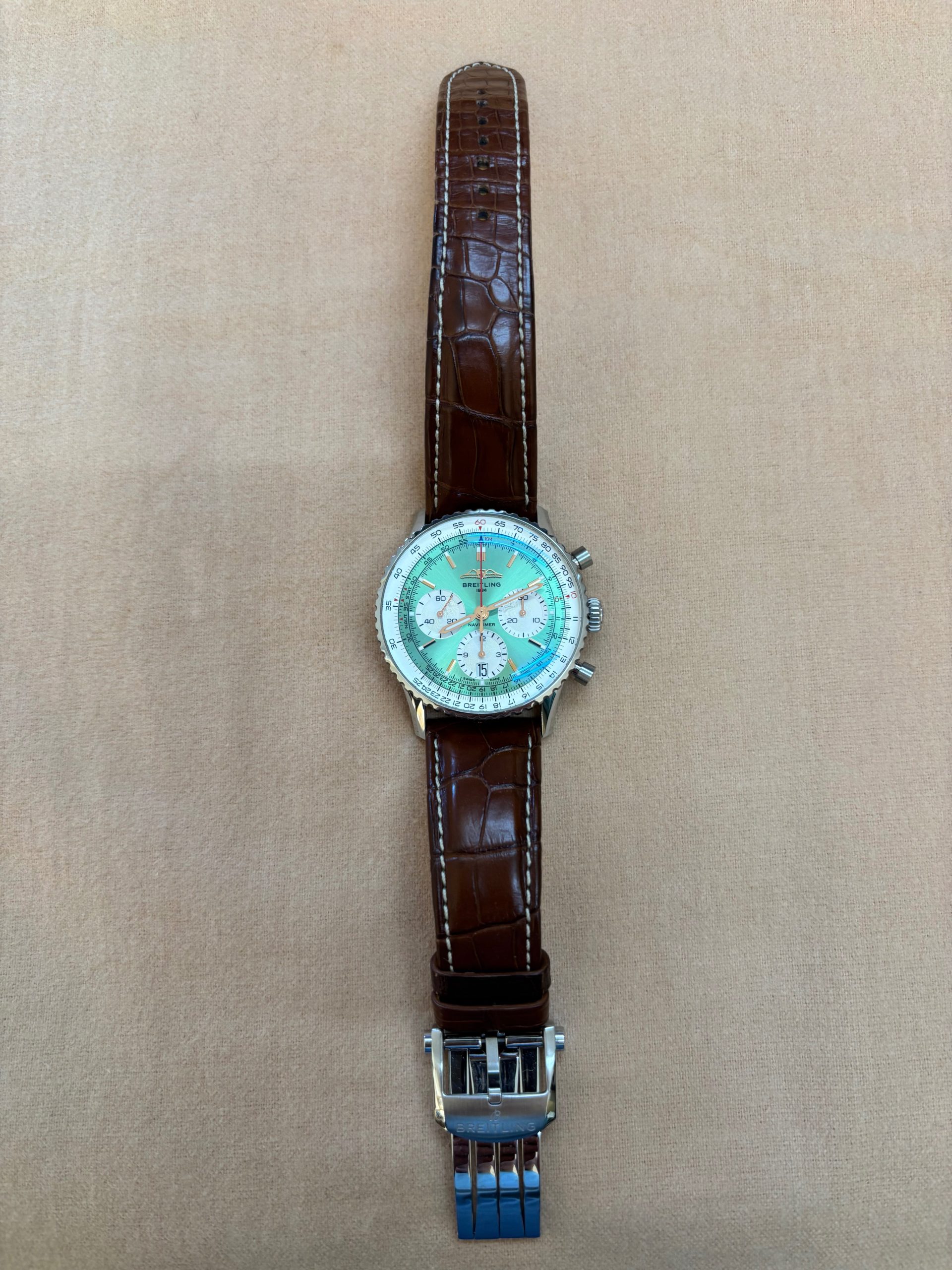 ブライトリング ナビタイマー AB0139211L1P