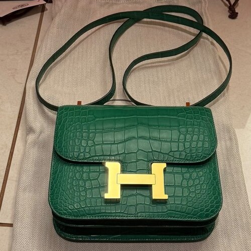 ショルダーバッグ コンスタンス クロコマット グリーン