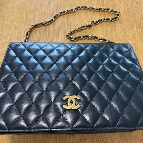 シャネル マトラッセ ハンドバッグ