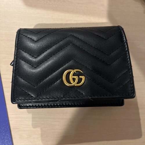 グッチ GGマーモント 二つ折り財布