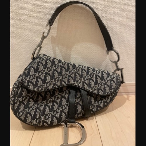 ディオール サドル