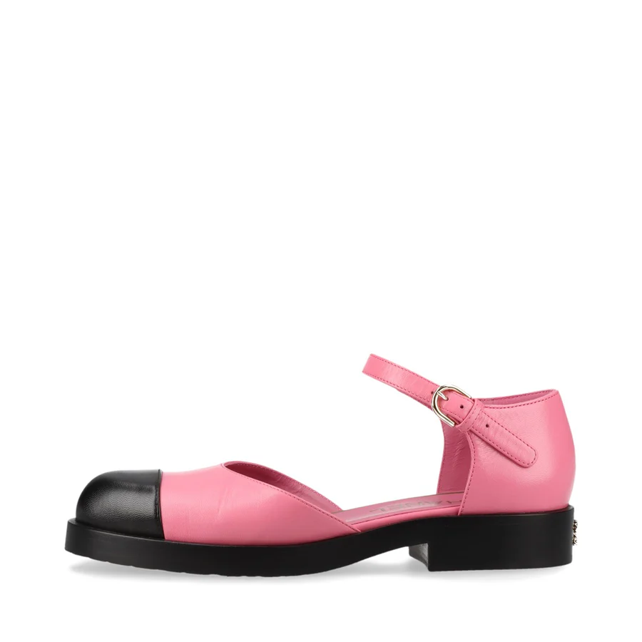 シャネル ココマーク レザー ストラップパンプス