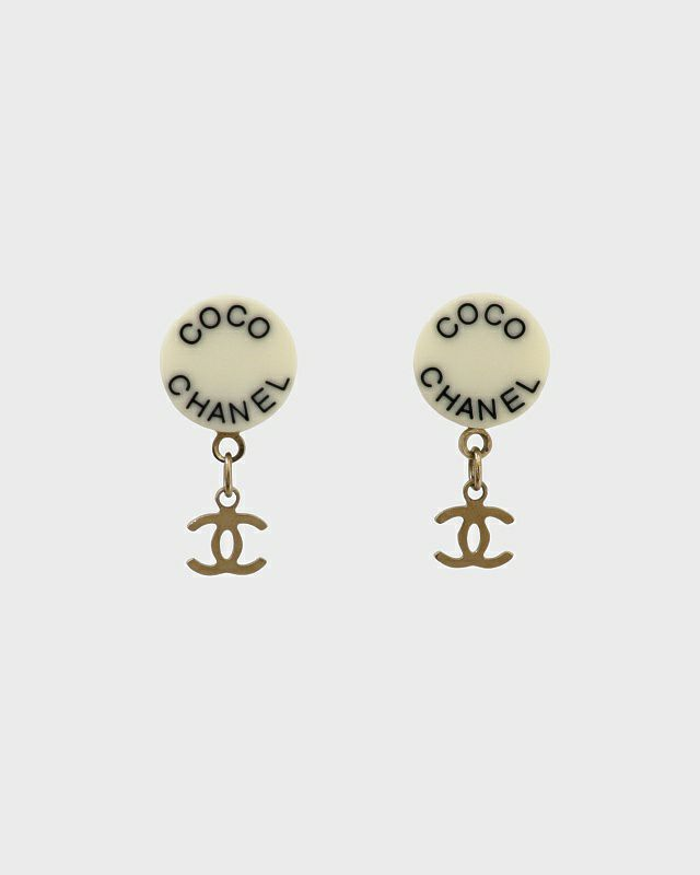 CHANEL ミニCOCOスウィングピアス