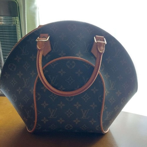 ルイヴィトン モノグラム エリプス M51127