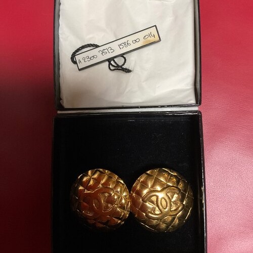 シャネル マトラッセイヤリング