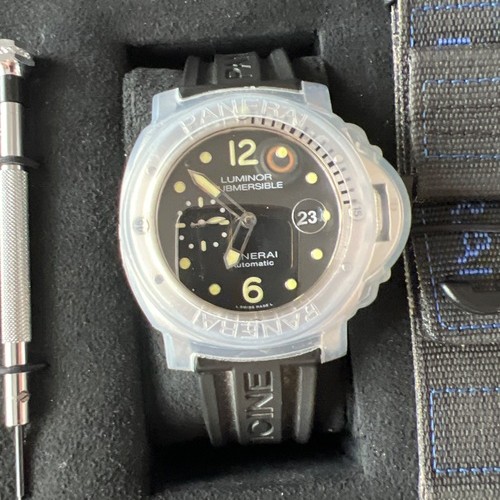 パネライ サブマーシブル PAM0102