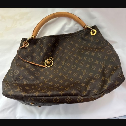 ルイヴィトン モノグラム