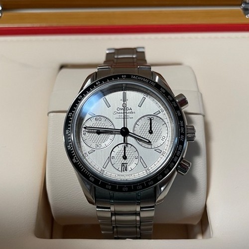 オメガ スピードマスター 326.30.40.50.02.001