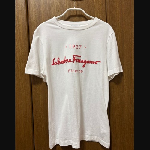 フェラガモ Tシャツ