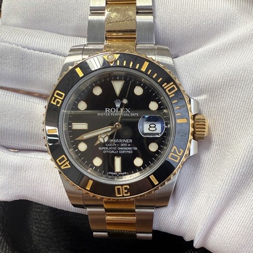 サブマリーナー 116613LN