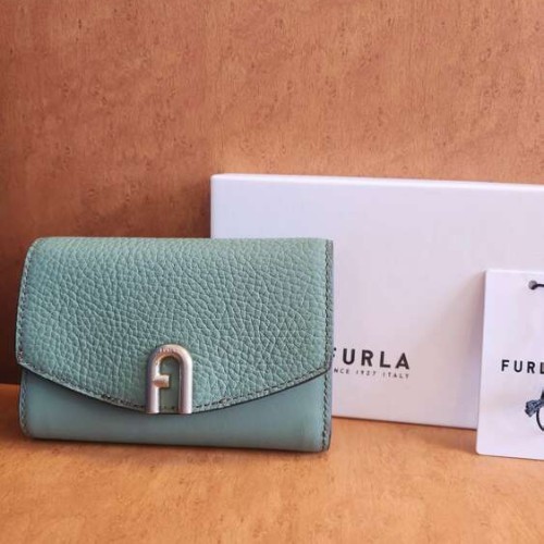 フルラ 3つ折財布