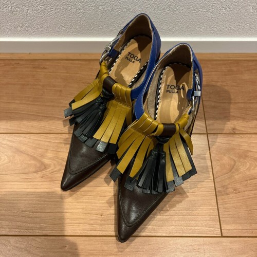 TOGA タッセルパンプス