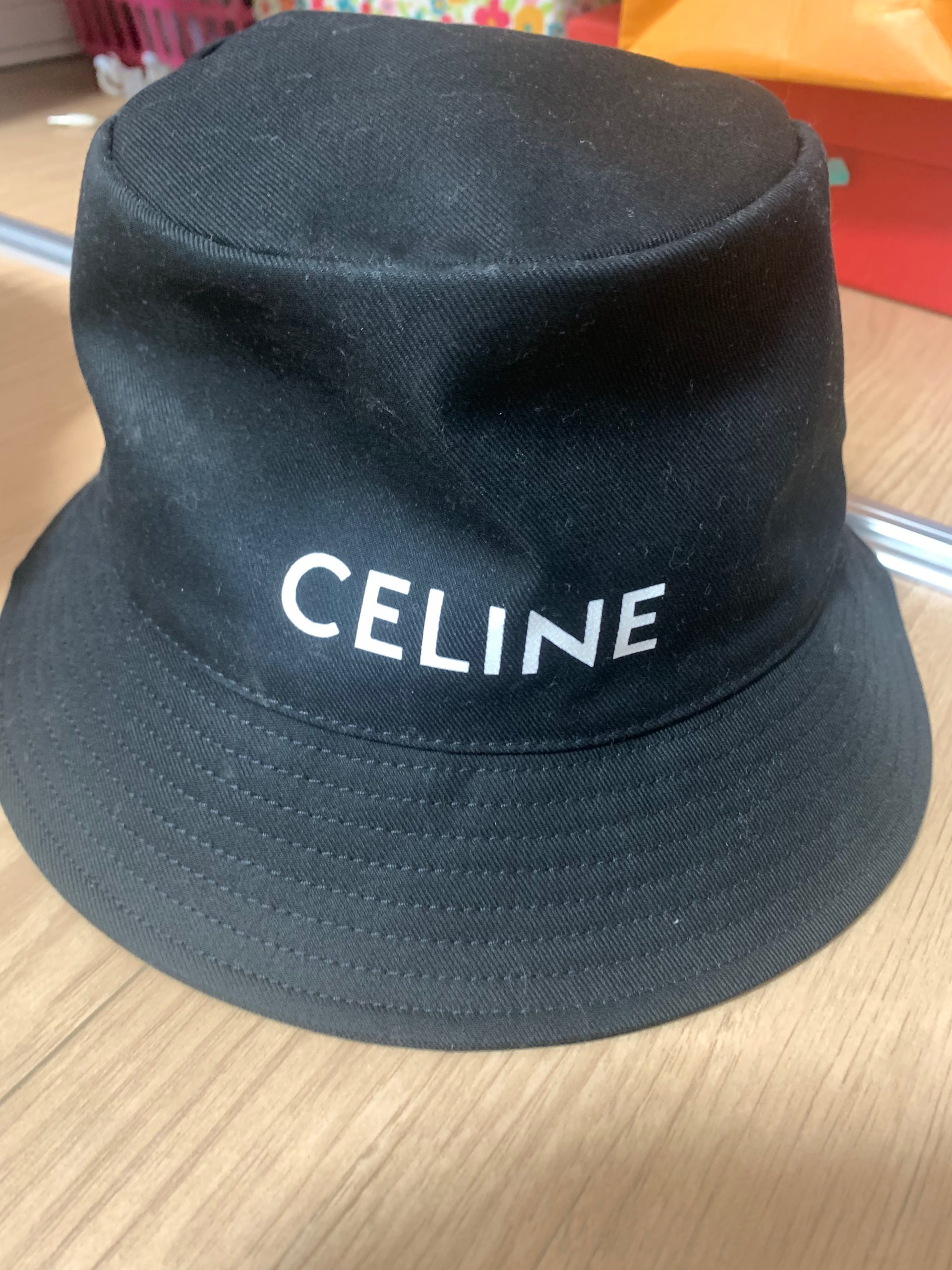 セリーヌバケットハット