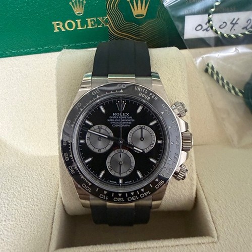 デイトナ 126519LN